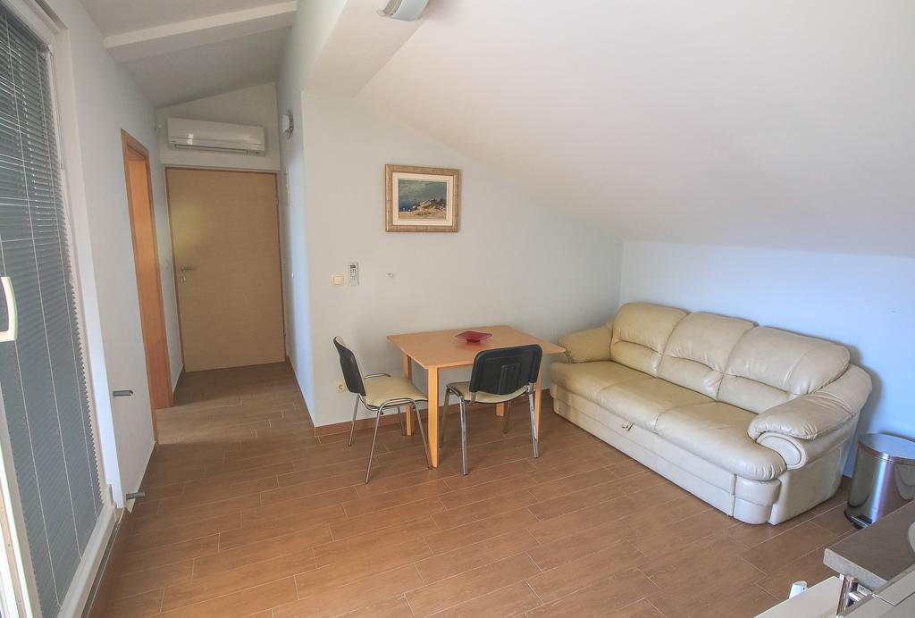 Apartment Ana Vodice Exterior foto
